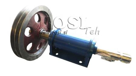 KARDANAKSEL GJERD JERN MED YOKE 270mm